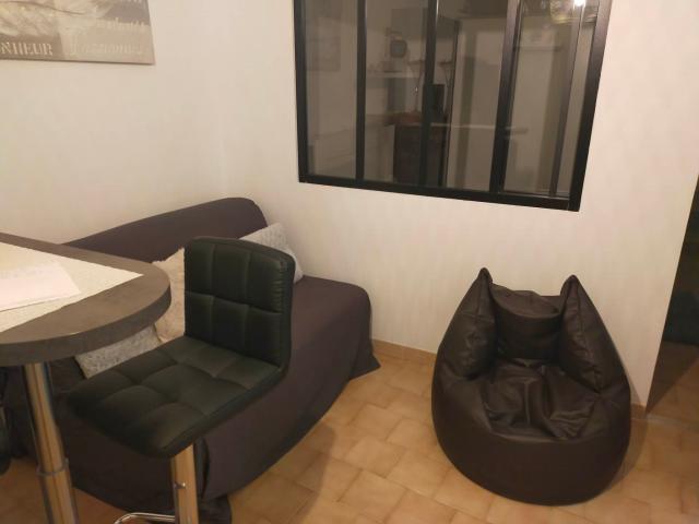 Location appartement T2 Sollies Ville - Photo 2