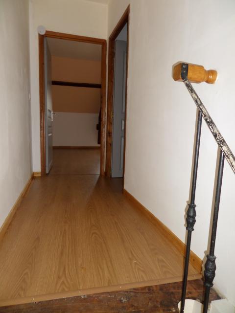 Location maison F5 Villefranche d'Allier - Photo 7