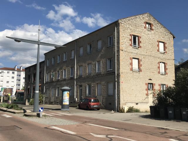 Location appartement T2 Le Chambon Feugerolles - Photo 9