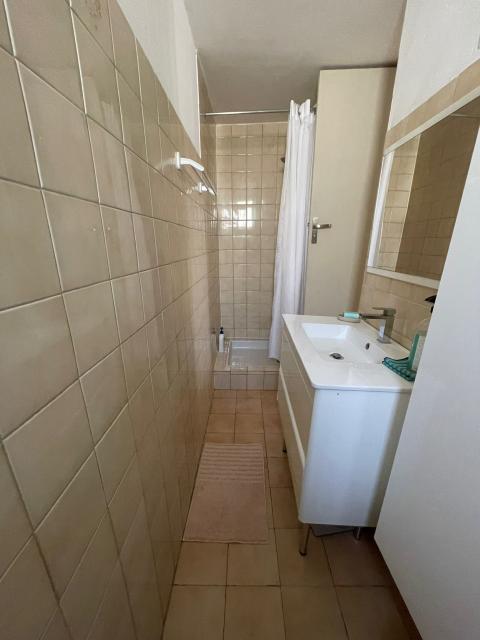 Location appartement T2 Marseille 11 - Photo 4