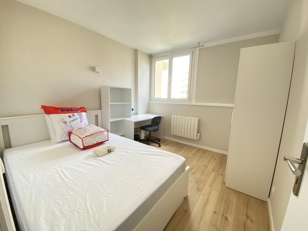 Location chambre Montigny le Bretonneux - Photo 1
