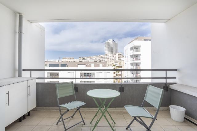 Location appartement T2 Marseille 08 - Photo 2