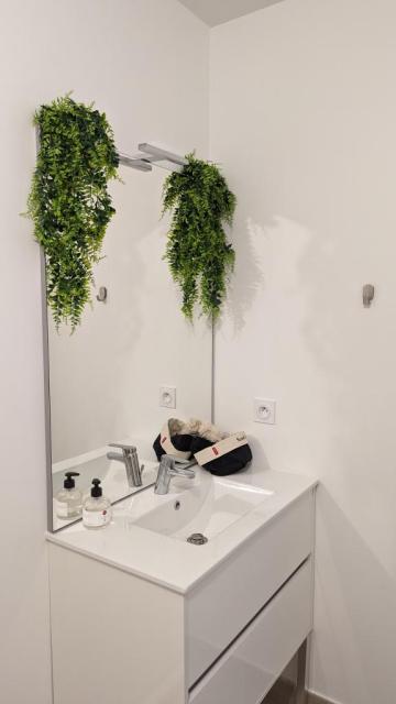 Location studio Champigny sur Marne - Photo 2