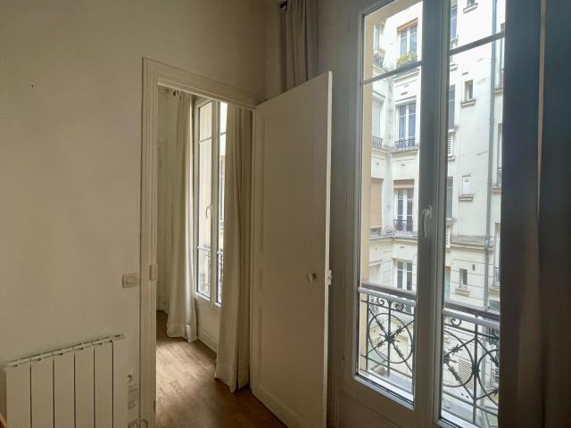 Location appartement T2 Paris 11 - Photo 3