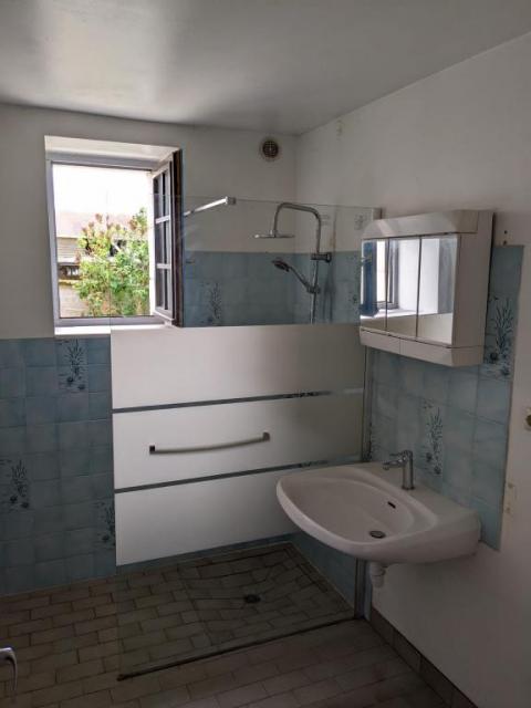 Location maison F4 St Gervais les Trois Clochers - Photo 3