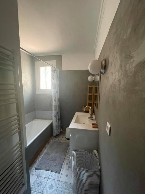 Location maison F4 Cuers - Photo 5