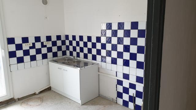 Location appartement T4 Nimes - Photo 4