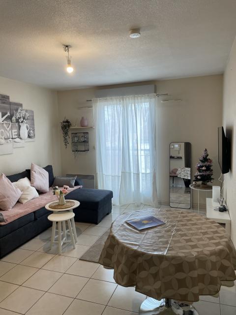 Location appartement T2 Lyon 8 - Photo 2