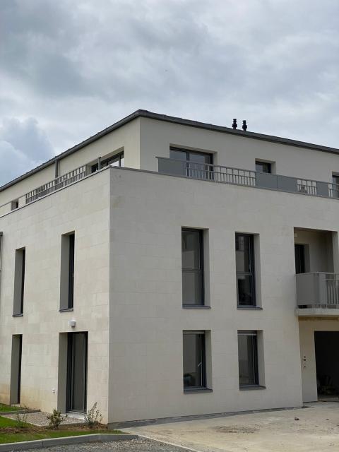 Location appartement T3 St Cyr sur Loire - Photo 2