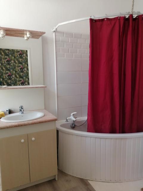 Location maison F4 Le Passage - Photo 4