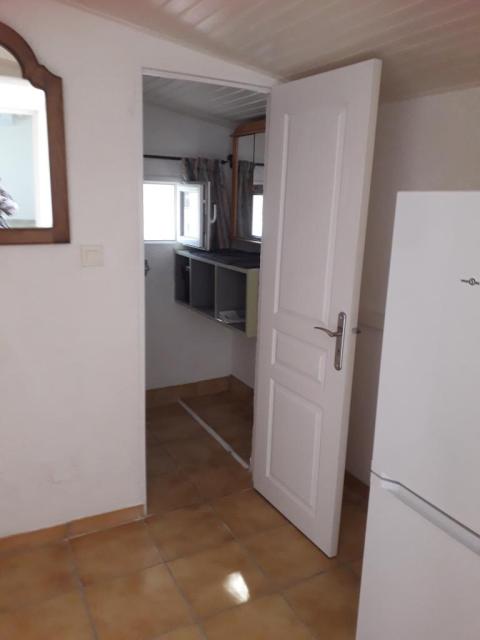 Location appartement T1 Milhaud - Photo 3