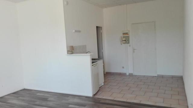 Location studio St Martin sur le Pre - Photo 2