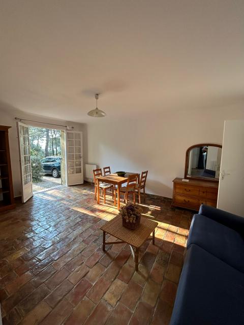 Location appartement T2 St Marc Jaumegarde - Photo 2