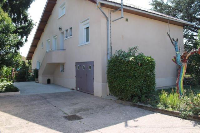 Location maison F4 Vaulx en Velin - Photo 2