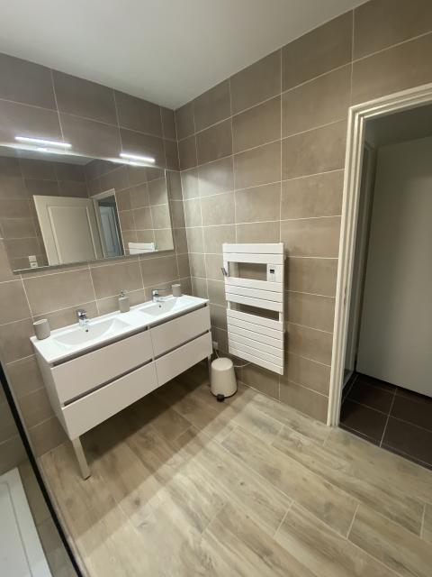 Location maison F4 Nimes - Photo 9