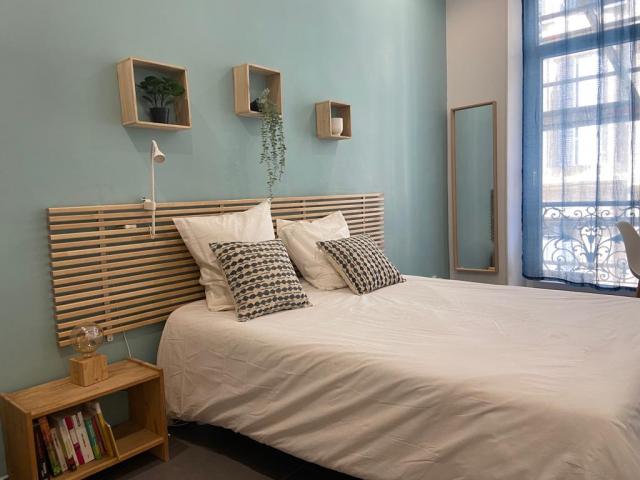 Location appartement T4 Marseille 01 - Photo 5