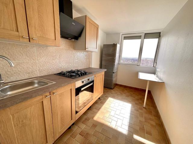 Location appartement T4 Troyes - Photo 4