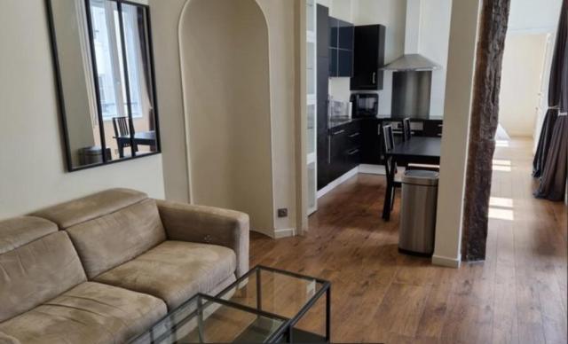 Location appartement T2 Paris 02 - Photo 2