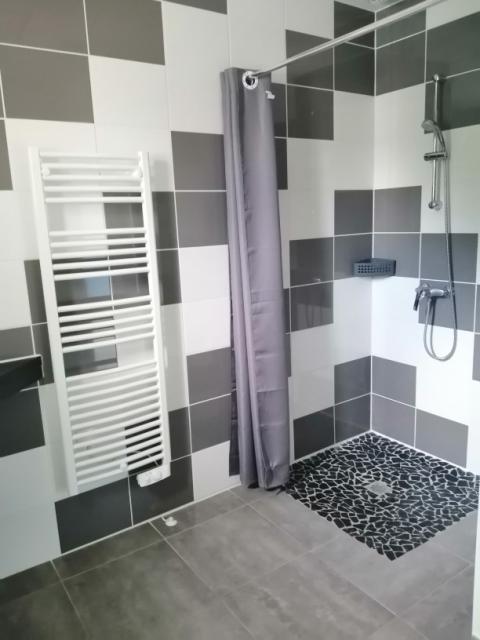 Location maison F2 Courmemin - Photo 2