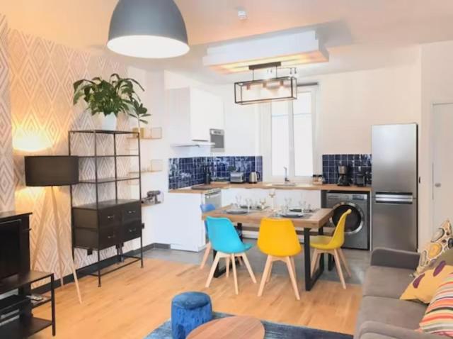 Location appartement T4 Paris 08 - Photo 9