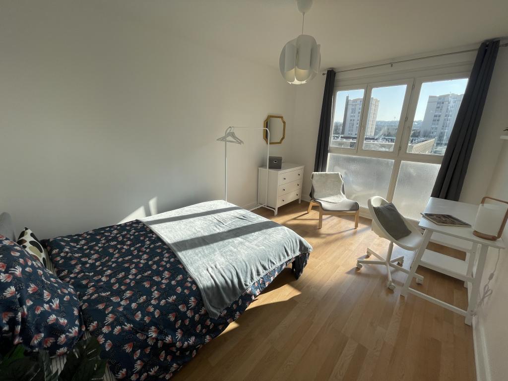 Location chambre Mantes la Ville - Photo 1