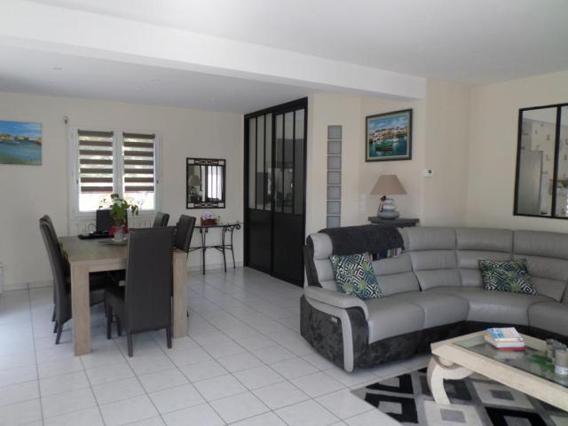 Location maison F6 Fontaine Etoupefour - Photo 2