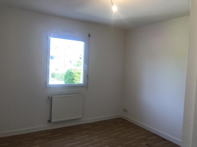 Location maison F6 Noyal sur Vilaine - Photo 2