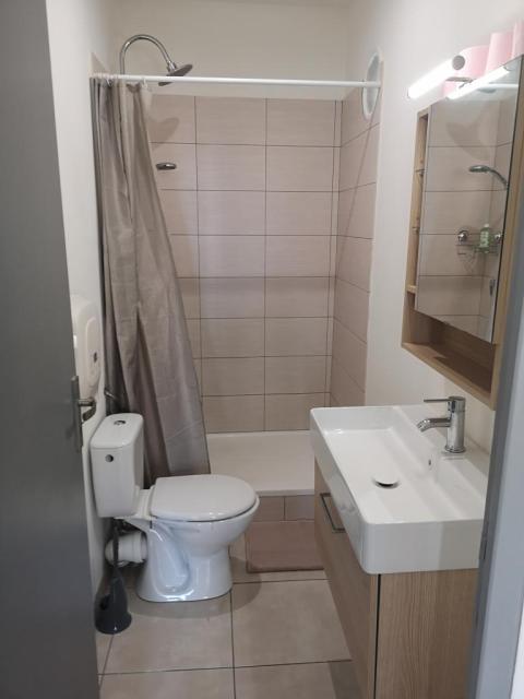 Location appartement T2 Fourques - Photo 3