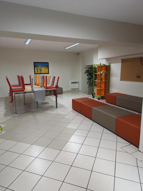 Location studio St Etienne - Photo 9
