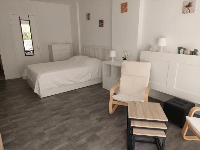 Location appartement T1 Hyeres - Photo 7