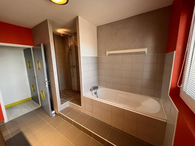 Location appartement T4 Tarbes - Photo 3