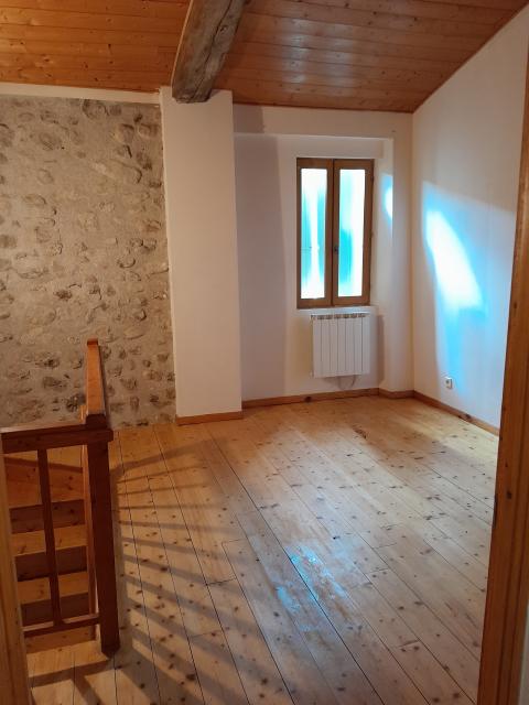 Location maison F2 Ribiers - Photo 3