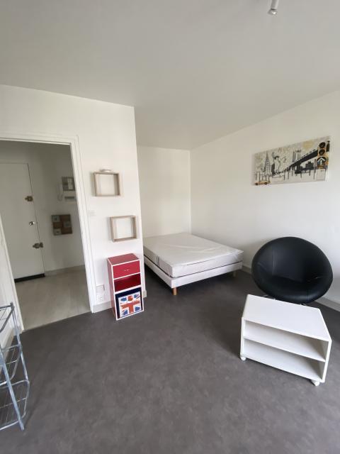 Location studio St Andre les Vergers - Photo 2