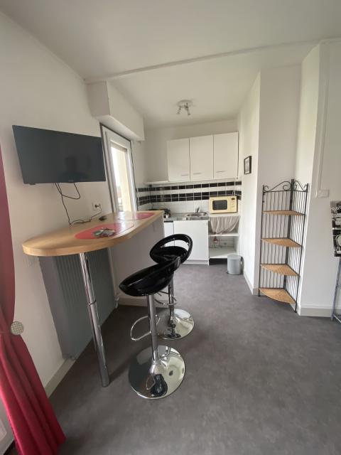 Location studio St Andre les Vergers - Photo 3