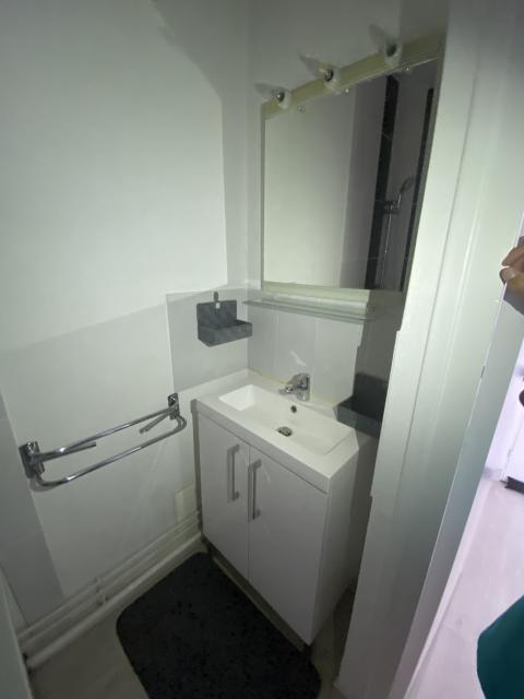 Location studio St Andre les Vergers - Photo 6