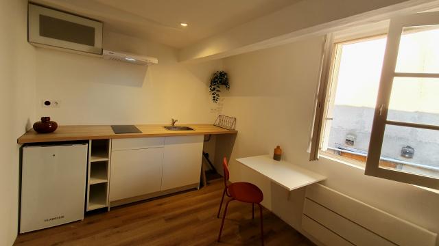 Location studio Villefranche de Rouergue - Photo 2