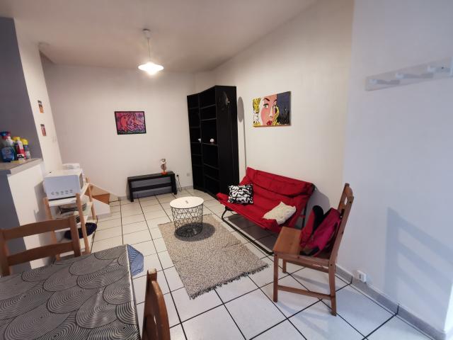 Location appartement T2 St Etienne - Photo 9