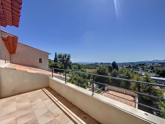 Location maison F6 Mougins - Photo 9