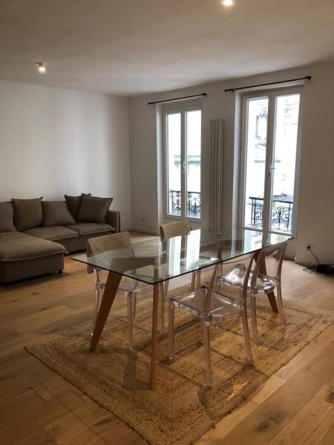 Location appartement T4 Paris 10 - Photo 2