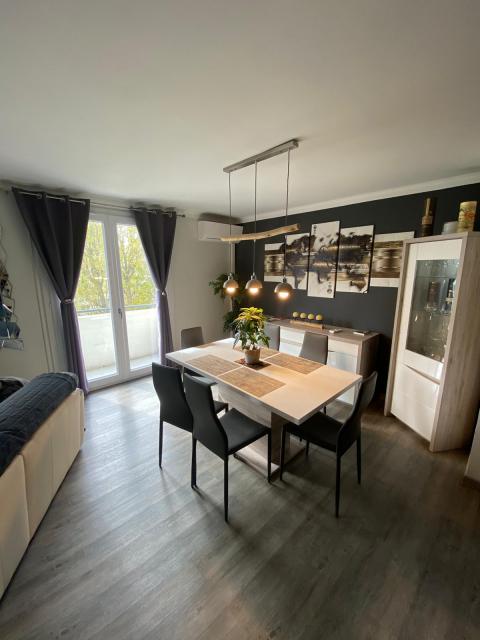 Location appartement T3 Lyon 8 - Photo 1