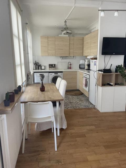 Location appartement T4 Paris 03 - Photo 4