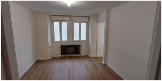 Location maison F5 Begrolles en Mauges - Photo 2