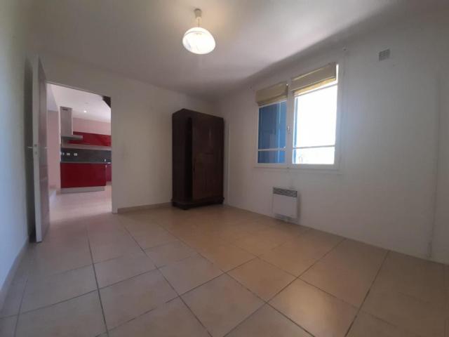 Location maison F6 Tresserre - Photo 8