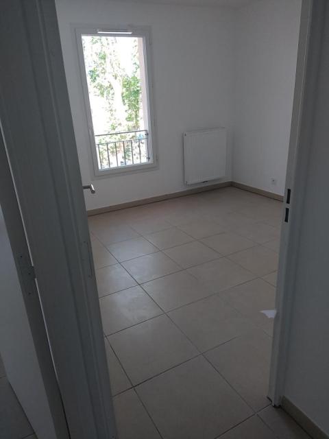 Location appartement T3 Pelissanne - Photo 7