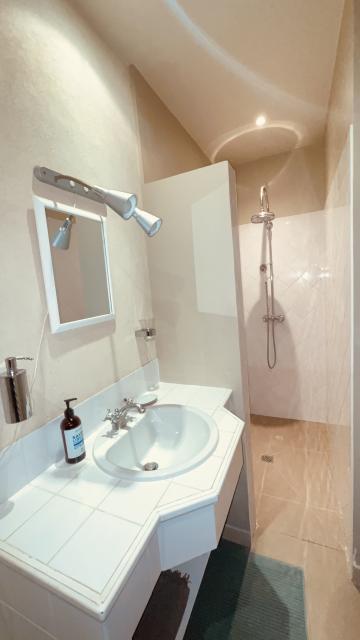 Location appartement T5 Nimes - Photo 7