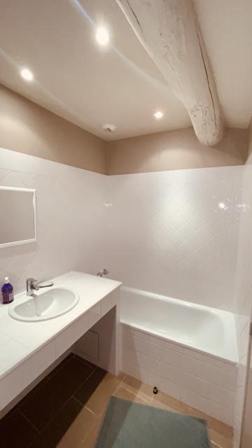 Location appartement T5 Nimes - Photo 8