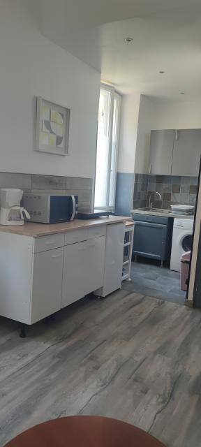 Location studio Marseille 15 - Photo 2