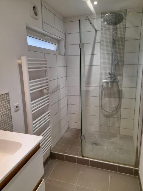 Location maison F4 Pont St Esprit - Photo 2