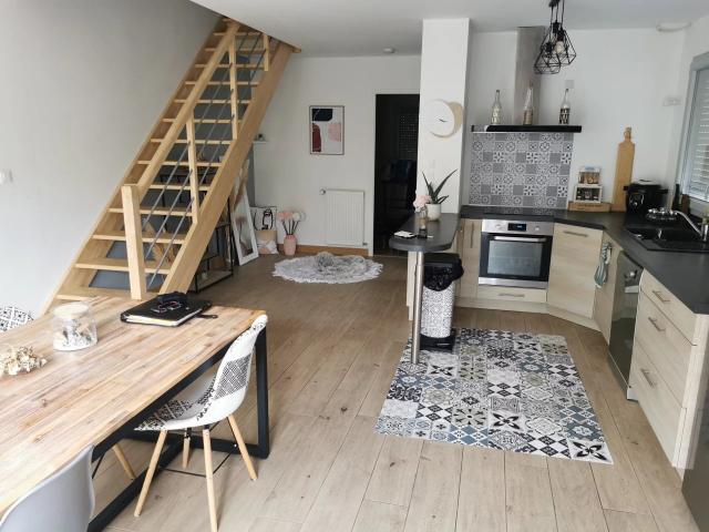 Location studio Montreuil Juigne - Photo 3
