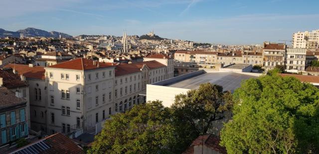 Location appartement T3 Marseille 01 - Photo 10